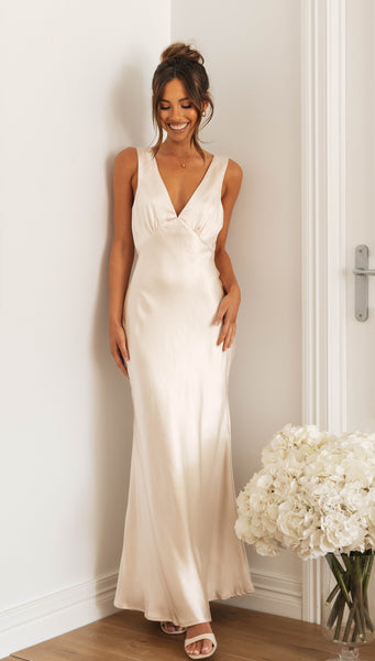 Farrah Maxi Dress (Oyster)
