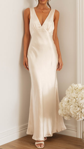 Farrah Maxi Dress (Oyster)