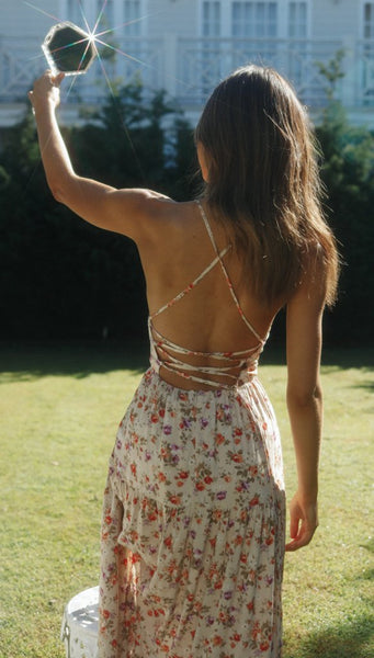 Delicate Floral Backless Maxi Dress